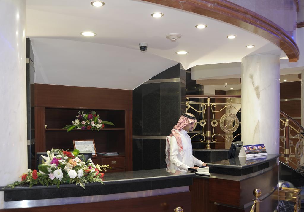 Al Muna Kareem Hotel- Ex Leader Medina Buitenkant foto